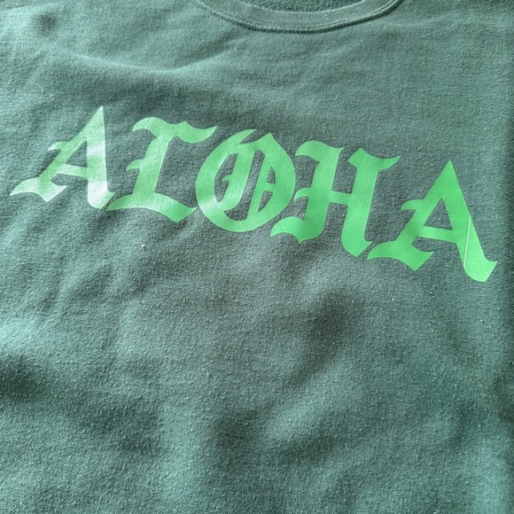 Green Fabric Material - Picture 4 of 6